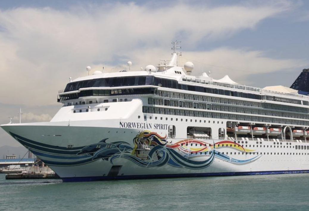 Cruise Ship
